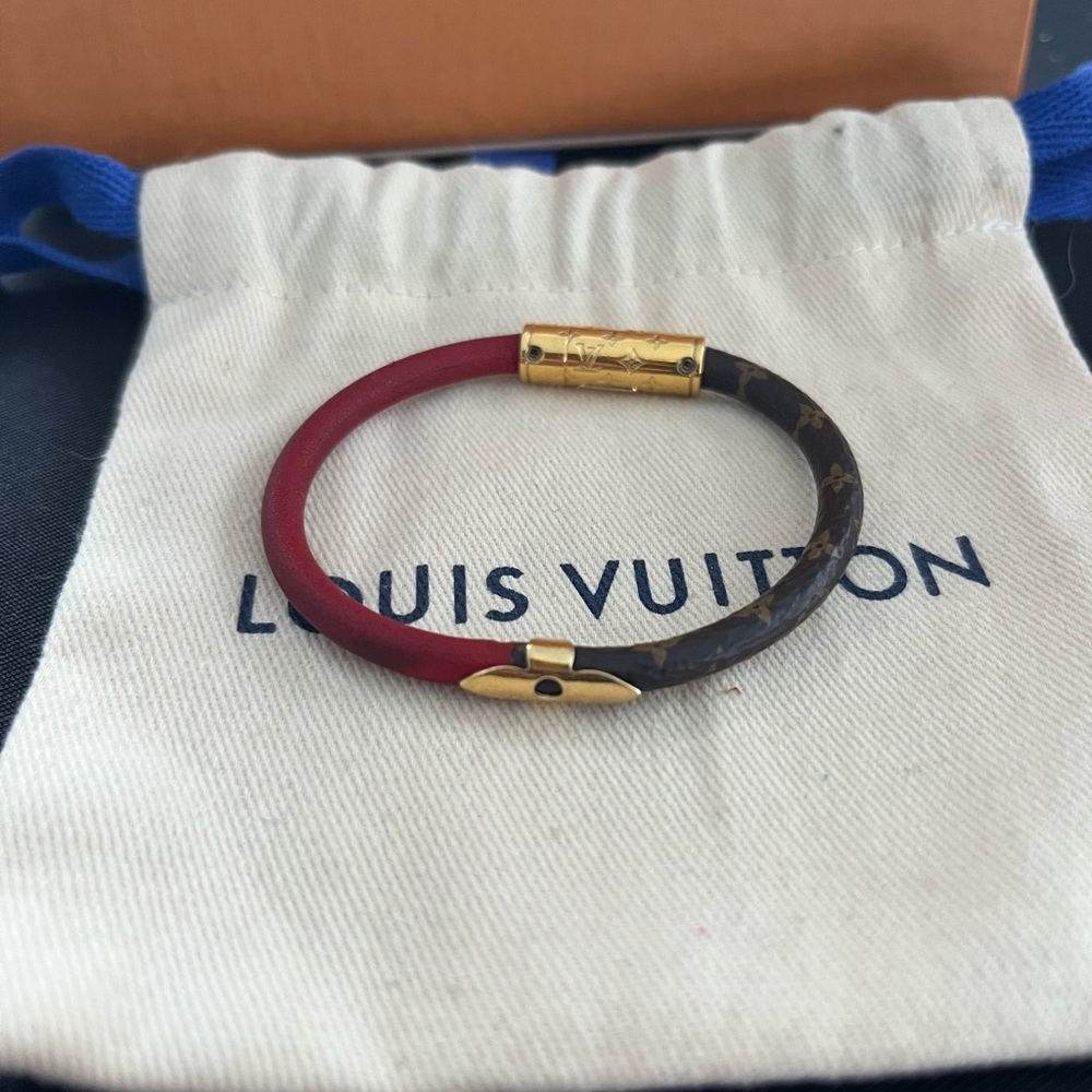 Louis Vuitton “Daily Confidential” signature monogram bracelet. Authentic-